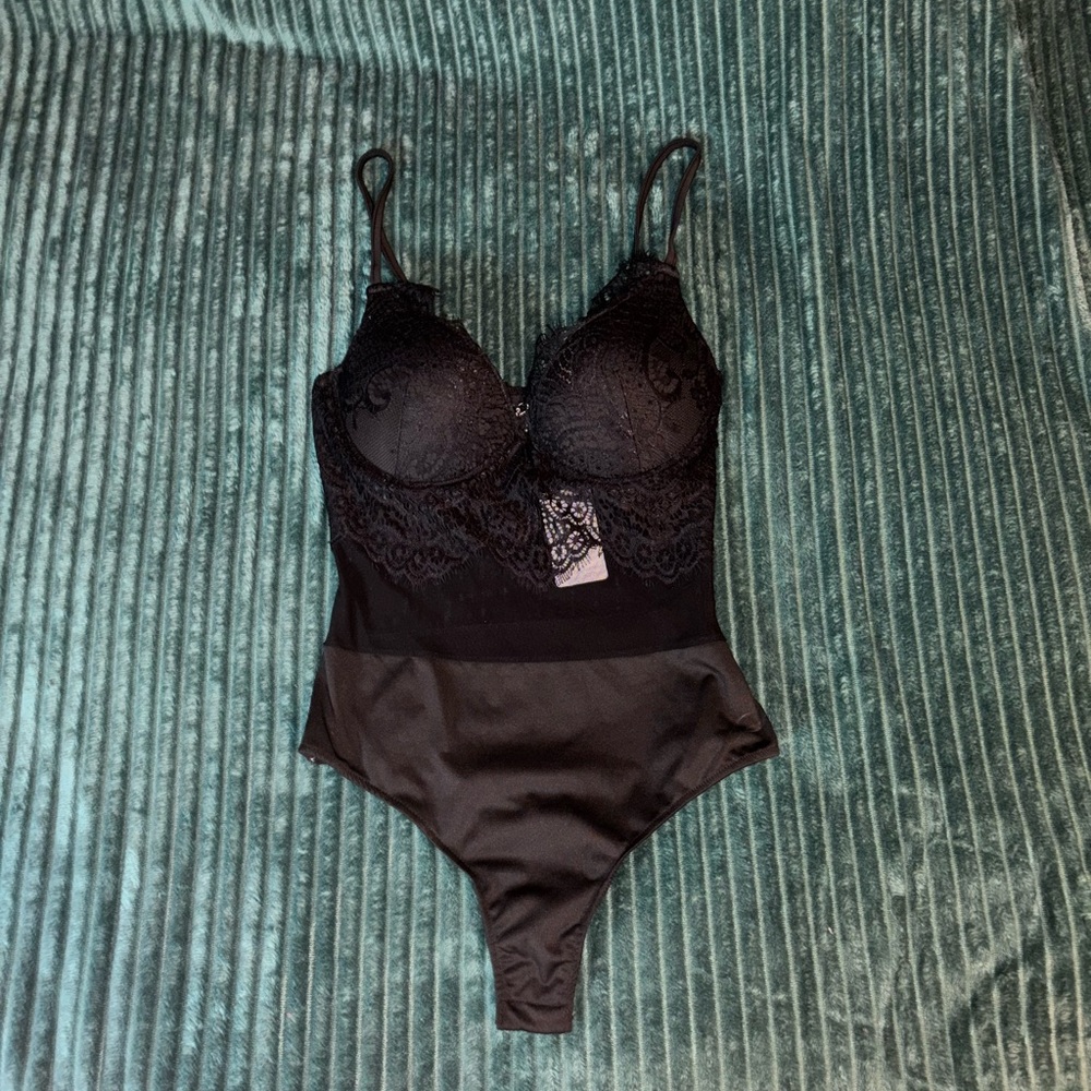 NWT🌴 Women’s Windsor Lace Mesh Bodysuit